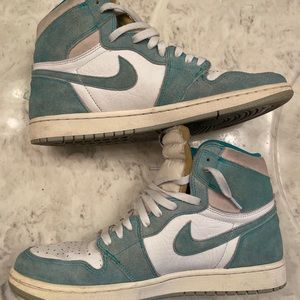 Air Jordan 1 Retro High turbo green